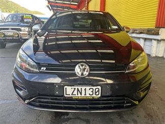 2019 Volkswagen Golf - Thumbnail