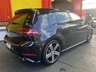 2019 Volkswagen Golf - Thumbnail