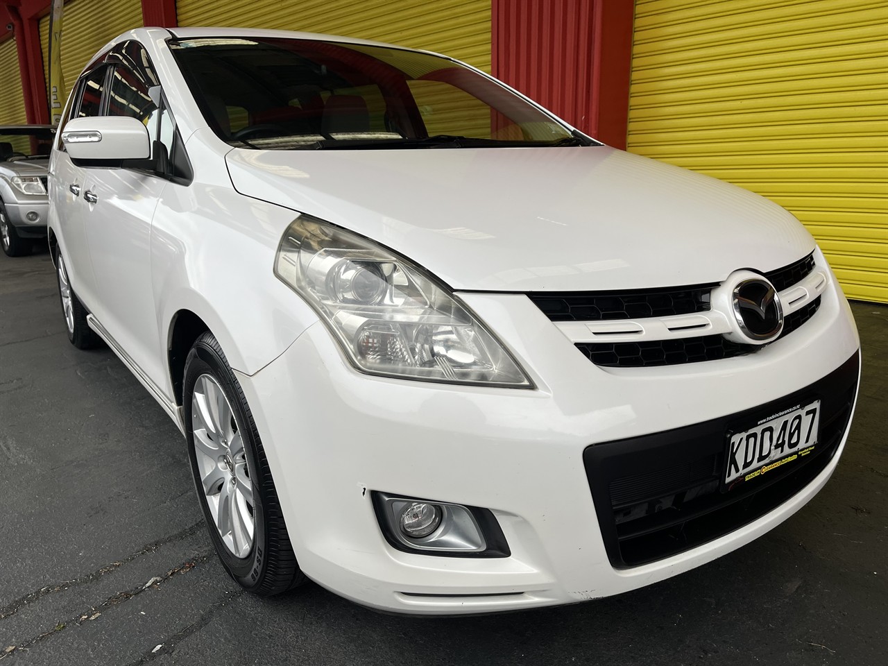 2006 Mazda MPV