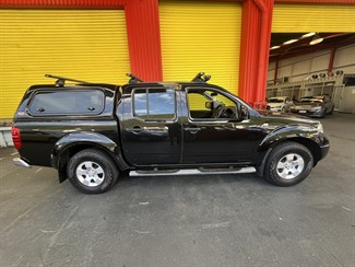 2015 Nissan Navara - Thumbnail