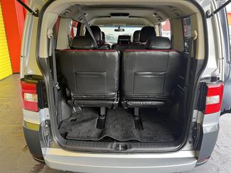 2016 Mitsubishi DELICA - Thumbnail