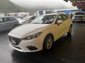 2015 Mazda Axela - Thumbnail