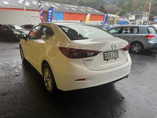 2015 Mazda Axela - Thumbnail