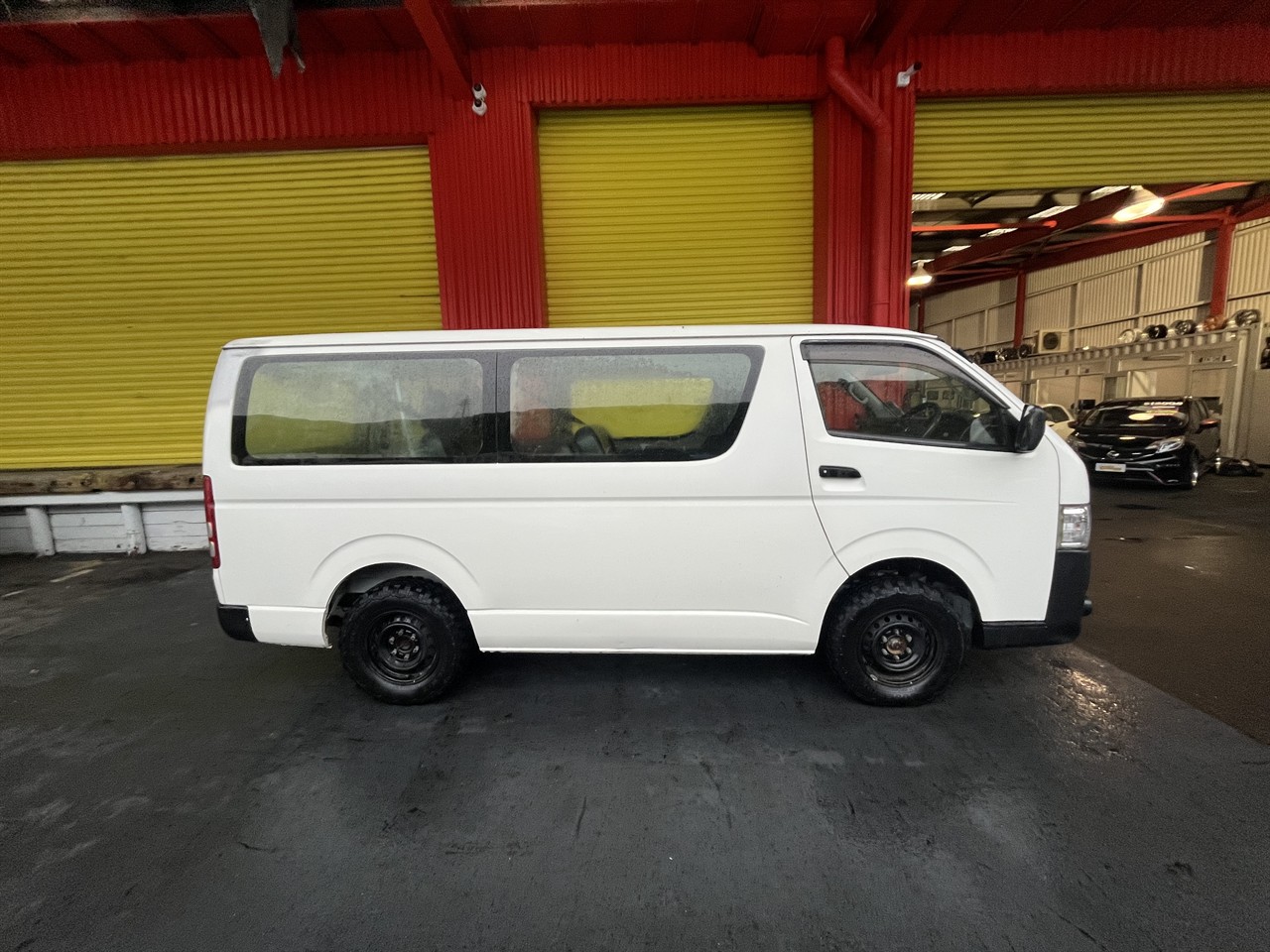 2016 Toyota REGIUS