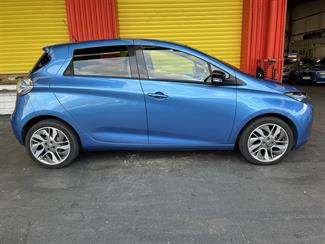 2017 Renault Zoe - Thumbnail