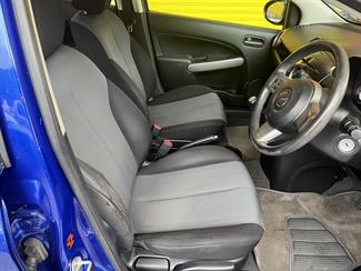 2010 Mazda 2 - Thumbnail