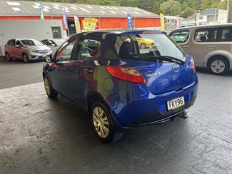 2010 Mazda 2 - Thumbnail