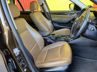 2010 BMW X1 - Thumbnail