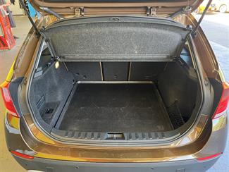 2010 BMW X1 - Thumbnail