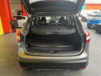 2015 Nissan Qashqai - Thumbnail