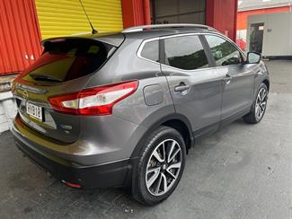 2015 Nissan Qashqai - Thumbnail