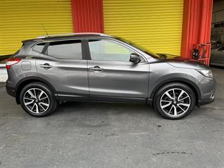 2015 Nissan Qashqai - Thumbnail