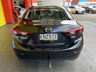 2017 Mazda MAZDA3 - Thumbnail
