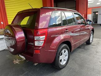 2007 Suzuki Grand Vitara - Thumbnail