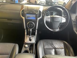2016 Isuzu Mu-X - Thumbnail