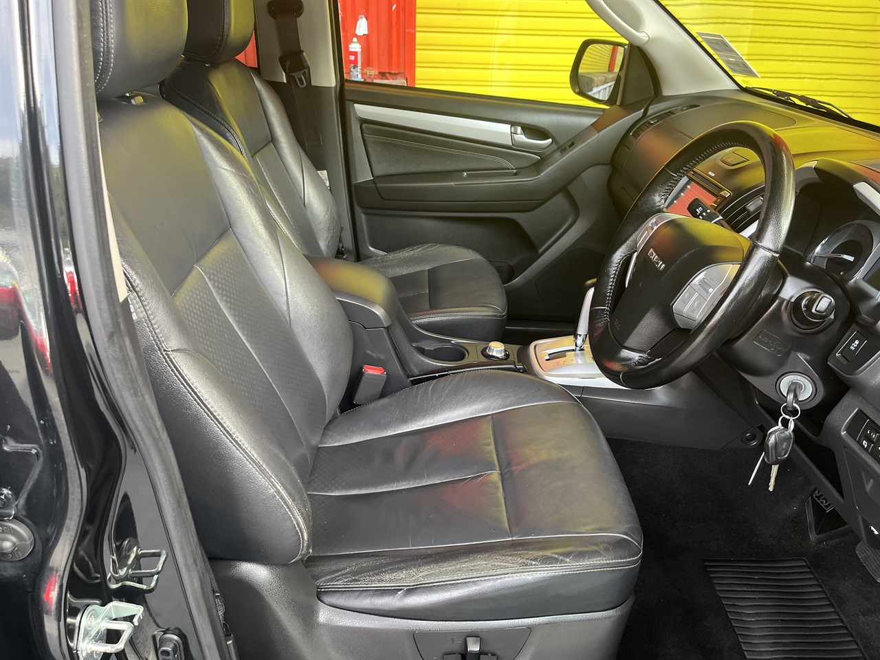 2016 Isuzu Mu-X