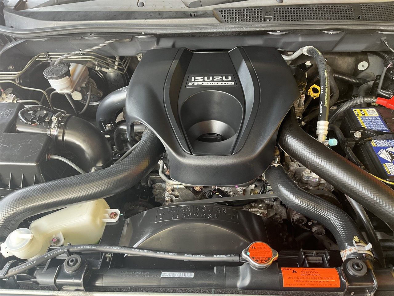 2016 Isuzu Mu-X