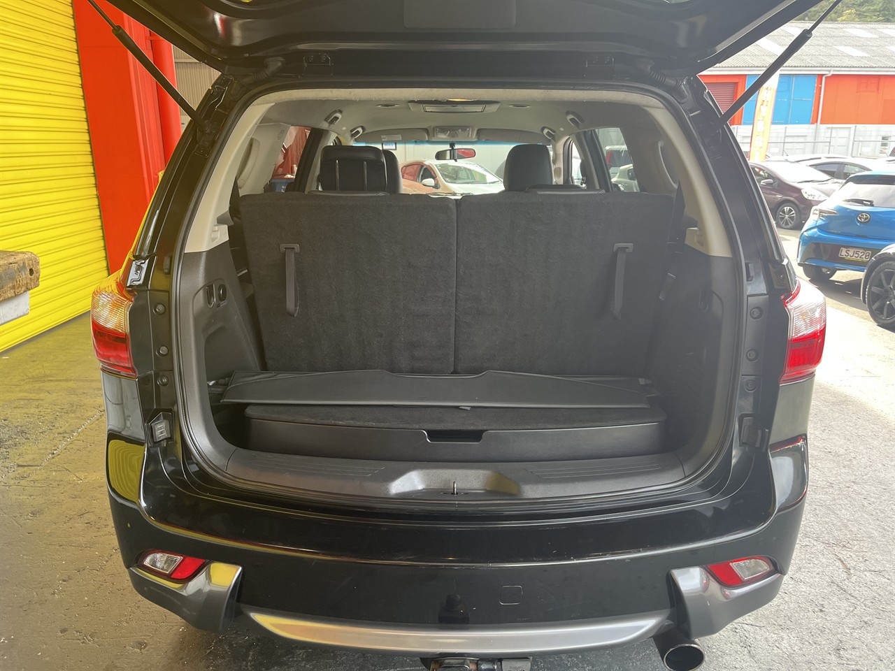 2016 Isuzu Mu-X