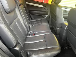 2016 Isuzu Mu-X - Thumbnail