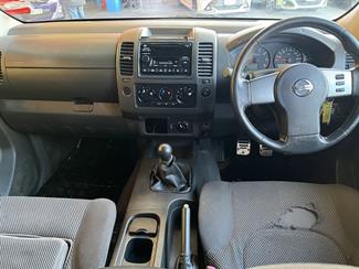 2006 Nissan Navara - Thumbnail