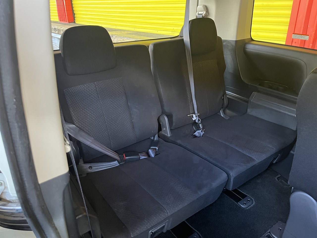 2016 Mitsubishi DELICA