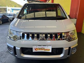 2016 Mitsubishi DELICA - Thumbnail
