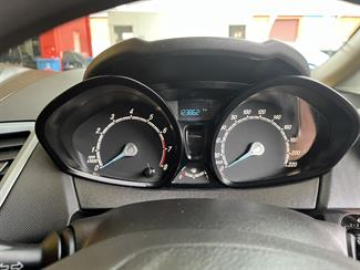 2016 Ford Fiesta - Thumbnail