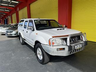 2011 Nissan Navara - Thumbnail