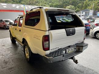 2011 Nissan Navara - Thumbnail