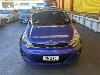 2013 Kia Rio - Thumbnail