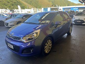 2013 Kia Rio - Thumbnail