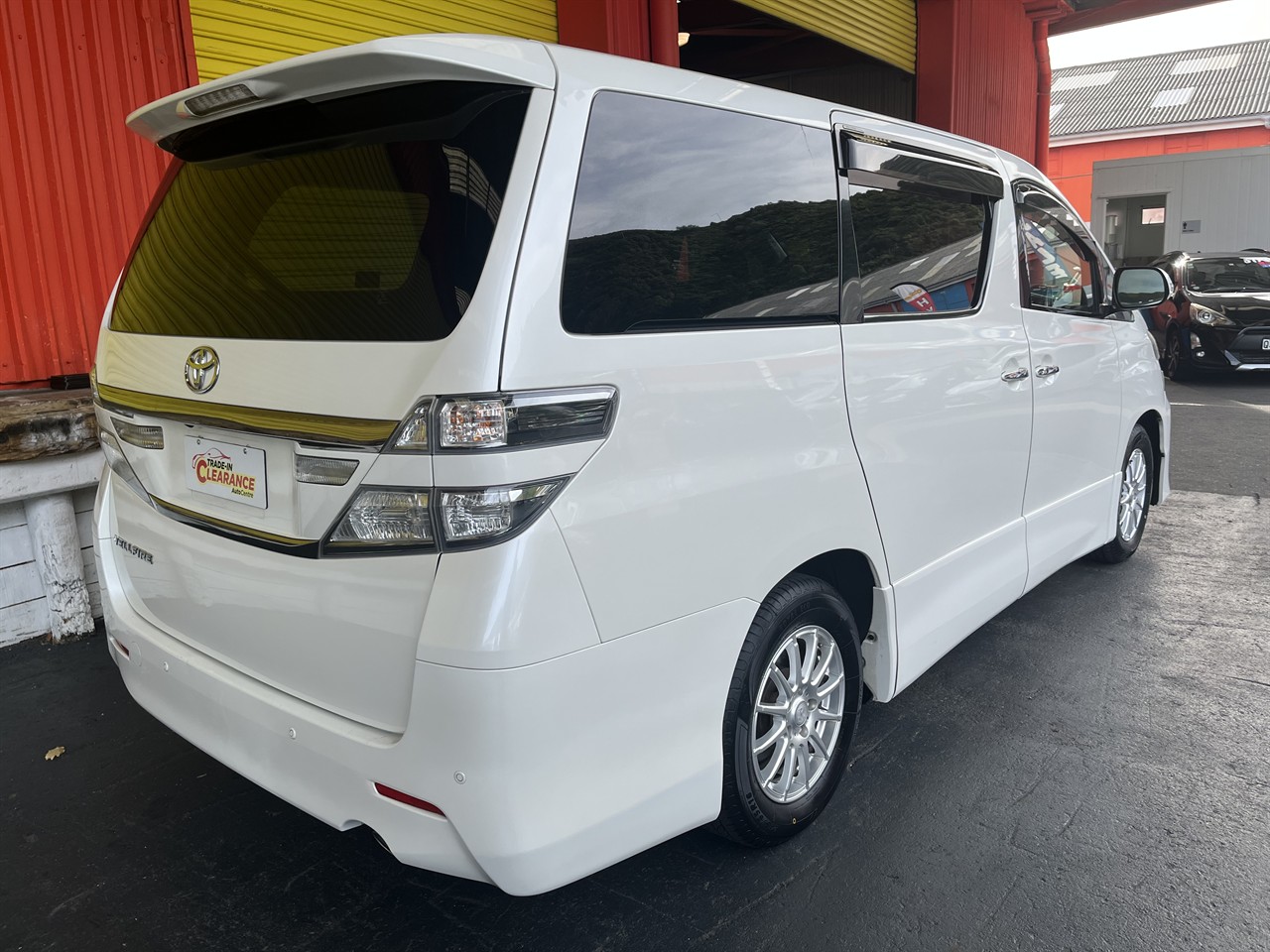 2013 Toyota Vellfire