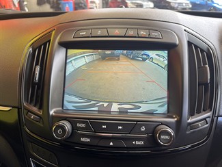 2017 Holden Insignia - Thumbnail