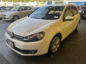 2009 Volkswagen Golf - Thumbnail