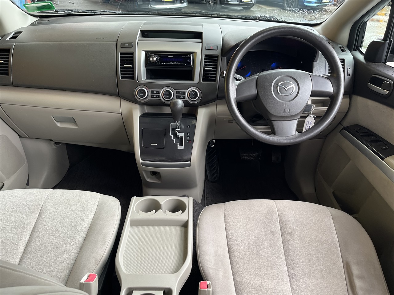 2006 Mazda MPV