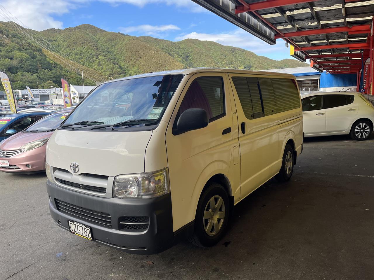 2005 Toyota Hiace