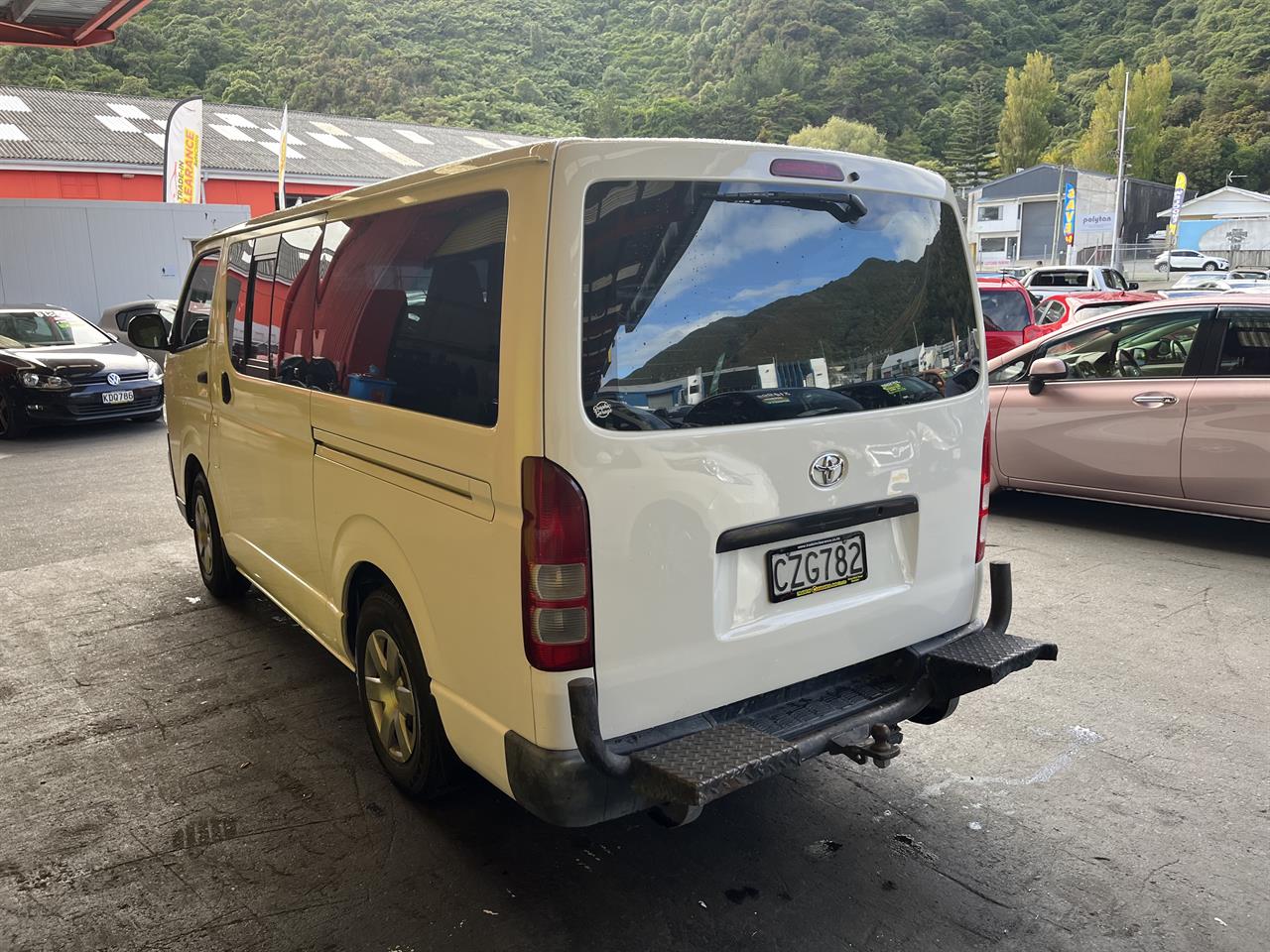 2005 Toyota Hiace