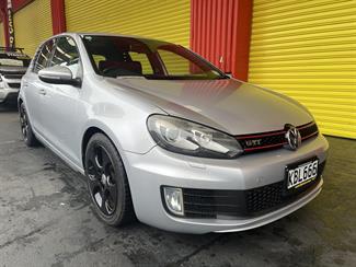 2009 Volkswagen Golf - Thumbnail