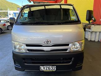 2013 Toyota Hiace - Thumbnail