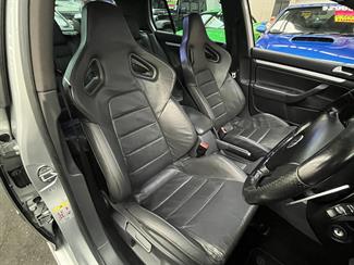 2006 Volkswagen Golf - Thumbnail