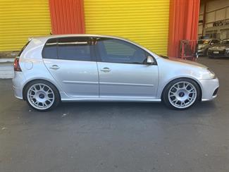 2006 Volkswagen Golf - Thumbnail