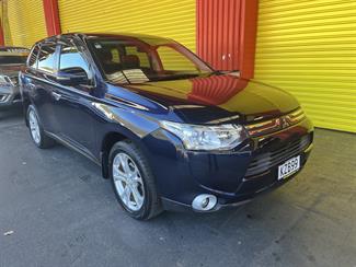 2012 Mitsubishi Outlander - Thumbnail