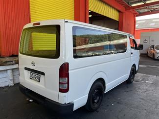 2007 Toyota Hiace - Thumbnail