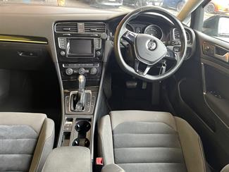 2015 Volkswagen Golf - Thumbnail