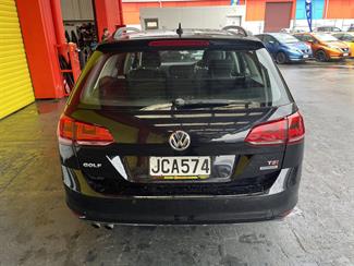 2015 Volkswagen Golf - Thumbnail