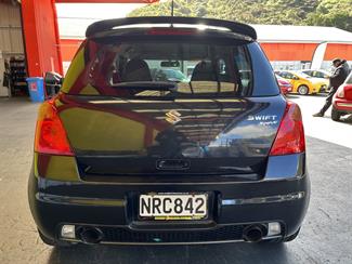 2008 Suzuki Swift - Thumbnail