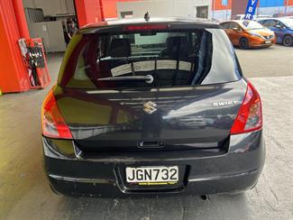 2008 Suzuki Swift - Thumbnail