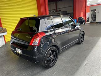 2008 Suzuki Swift - Thumbnail