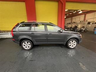 2010 Volvo XC90 - Thumbnail