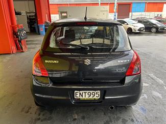 2008 Suzuki Swift - Thumbnail
